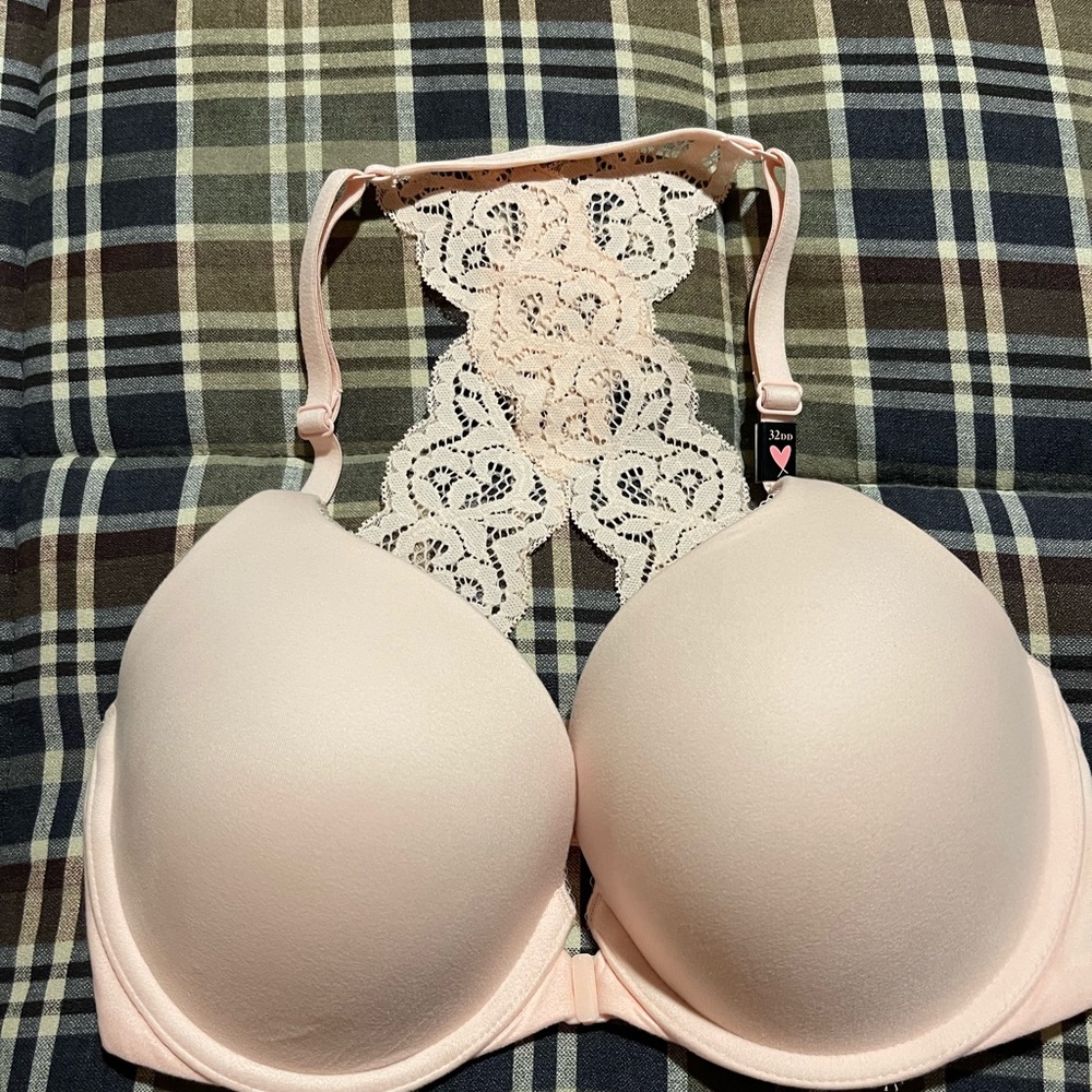Victoria’s Secret NEW 32DD